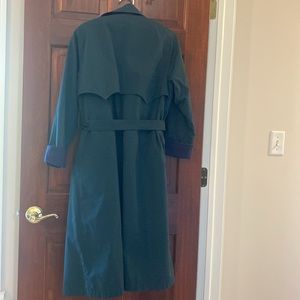 London Fog vintage rain coat -fully lined -removable